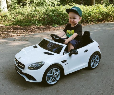 Milly Mally Milly Mally Pojazd na akumulator Mercedes-Benz SLC White Milly Mally Milly Mally Pojazd na akumulator Mercedes-Benz SLC White