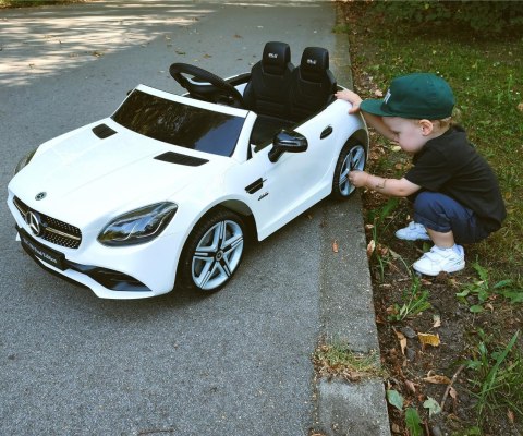 Milly Mally Milly Mally Pojazd na akumulator Mercedes-Benz SLC White Milly Mally Milly Mally Pojazd na akumulator Mercedes-Benz SLC White