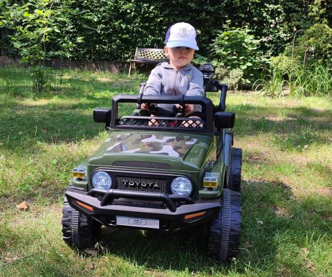 Milly Mally Milly Mally Pojazd na akumulator Toyota FJ Cruiser Army