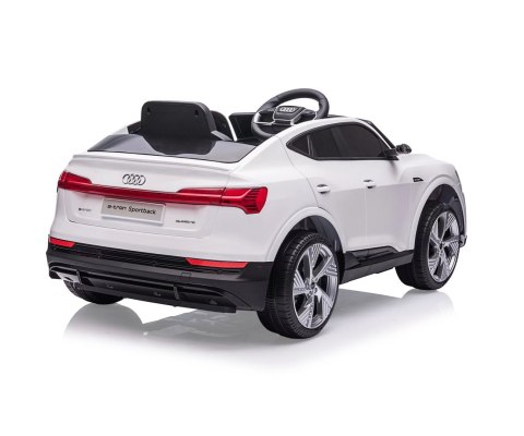 Milly Mally Milly Mally Pojazd na akumulator Audi E-Tron Sportback White Milly Mally Milly Mally Pojazd na akumulator Audi E-Tron Sportback White