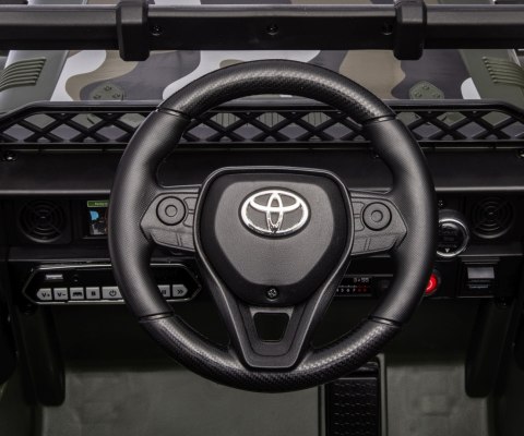 Milly Mally Milly Mally Pojazd na akumulator Toyota FJ Cruiser Army Milly Mally Milly Mally Pojazd na akumulator Toyota FJ Cruiser Army