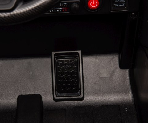 Milly Mally Milly Mally Pojazd na akumulator Toyota FJ Cruiser Black Milly Mally Milly Mally Pojazd na akumulator Toyota FJ Cruiser Black