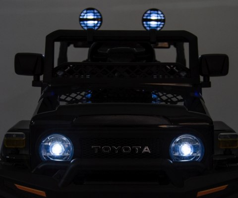 Milly Mally Milly Mally Pojazd na akumulator Toyota FJ Cruiser Black Milly Mally Milly Mally Pojazd na akumulator Toyota FJ Cruiser Black