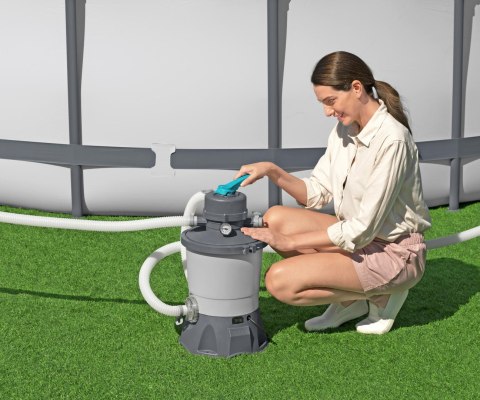 Bestway Bestway 58515 Pompa filtrująca piaskowa Flowclear 3596l Bestway Bestway 58515 Pompa filtrująca piaskowa Flowclear 3596l