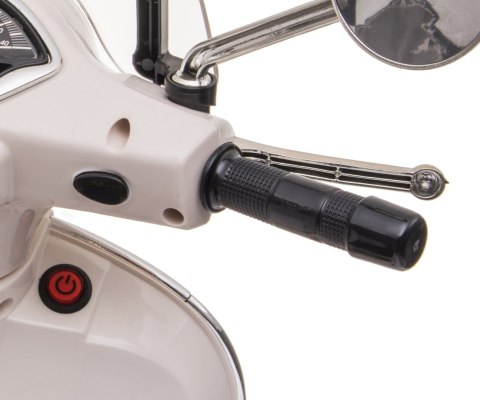 Milly Mally Milly Mally Pojazd na akumulator Vespa GTS Super White Milly Mally Milly Mally Pojazd na akumulator Vespa GTS Super White