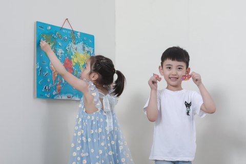 Viga Viga 44508 2w1 Tablica edukacyjna z magnetyczną mapą świata