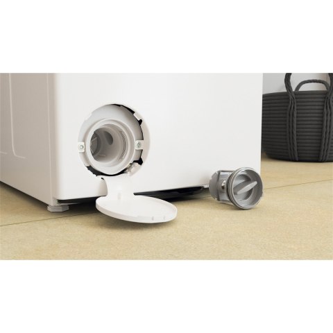 Whirlpool Washing Machine | TDLRB 7232BS EU | Energy efficiency class D | Top loading | Washing capacity 7 kg | 1200 RPM | Depth Whirlpool Washing Machine | TDLRB 7232BS EU | Energy efficiency class D | Top loading | Washing capacity 7 kg | 1200 RPM | Depth