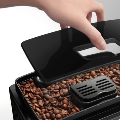 Delonghi | Coffee Maker | ECAM22.115.B Magnifica S | Pump pressure 15 bar | Built-in milk frother | Automatic | 1450 W | Black Delonghi | Coffee Maker | ECAM22.115.B Magnifica S | Pump pressure 15 bar | Built-in milk frother | Automatic | 1450 W | Black