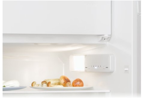 Lodówka Candy CM4SE68W, E, wolnostojąca, wysokość 82,6 cm, pojemność chłodziarki 95 l, pojemność zamrażarki 16 l, biały | Candy Lodówka Candy CM4SE68W, E, wolnostojąca, wysokość 82,6 cm, pojemność chłodziarki 95 l, pojemność zamrażarki 16 l, biały | Candy
